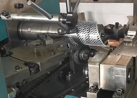 80-450mm Luftfilter PLJY109-500, der Maschine HDAF herstellt, erweiterte Mesh Spiral Coiling