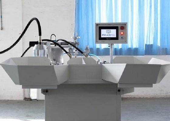Vollautomatische Endkappen-Klebemaschine für 50 - 110 mm Endkappen